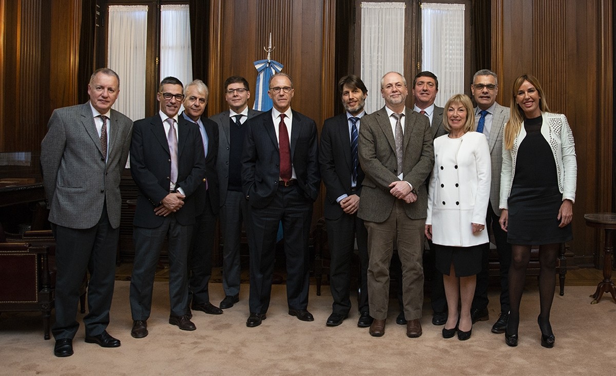 Jueces de la Corte Suprema de la Nación donarán el 25% de su salario | Información General