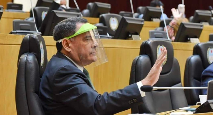 Tucumán: legisladores usaron máscaras que habían sido donadas para los médicos | Información General