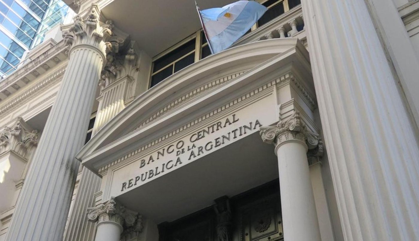 Jubilados, pensionados y clientes con turno: quiénes pueden ir al banco desde mañana | Noticias