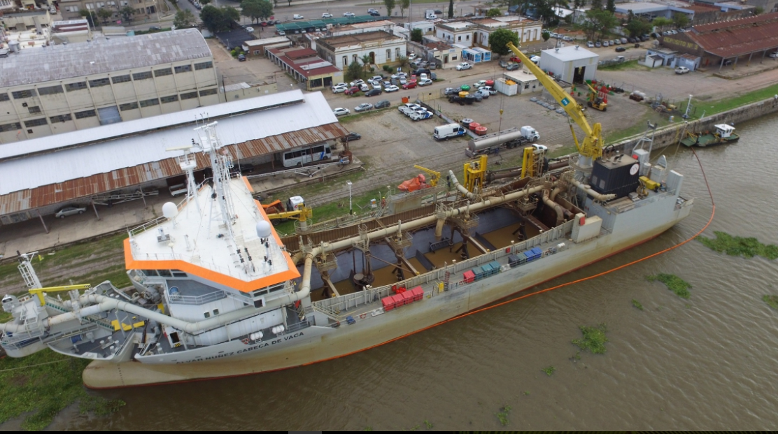 El puerto de Santa Fe comenzó a dragar el canal de acceso para enfrentar la bajante del río | Noticias
