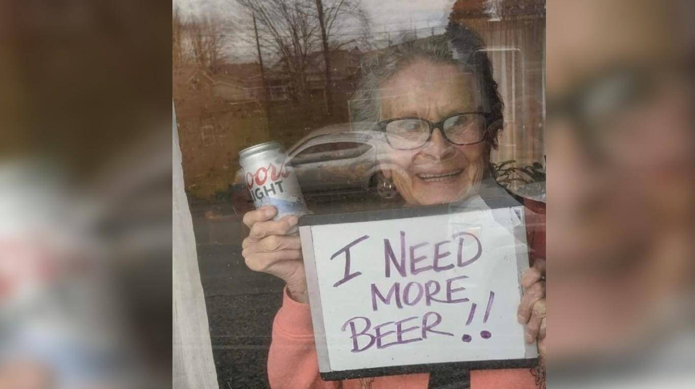 La historia de la anciana que pidió cerveza en plena cuarentena y recibió una gran sorpresa | Redes