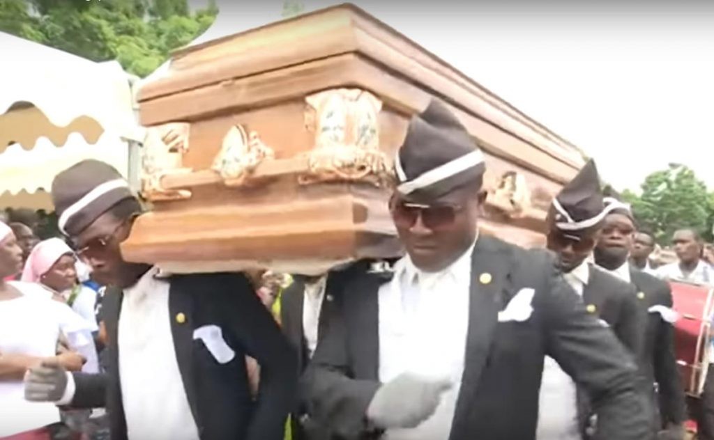 "Soy fan de Messi": entrevista a uno de los ghaneses del meme con el ataúd | Redes