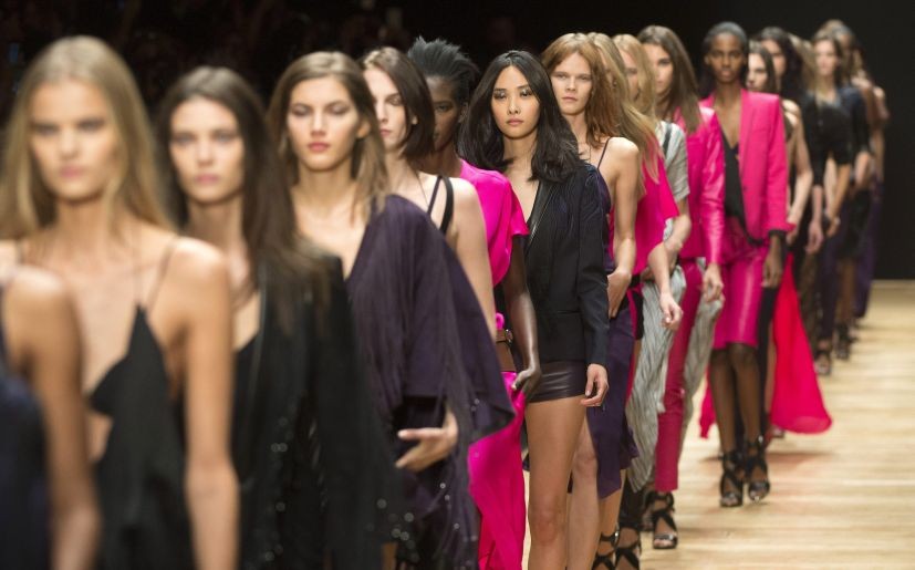 El gremio de las modelos pide que le paguen el bono de 10 mil pesos | Nacionales