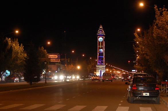 Video: aterradas, dos mujeres llamaron a la policía porque las perseguía un OVNI | Redes