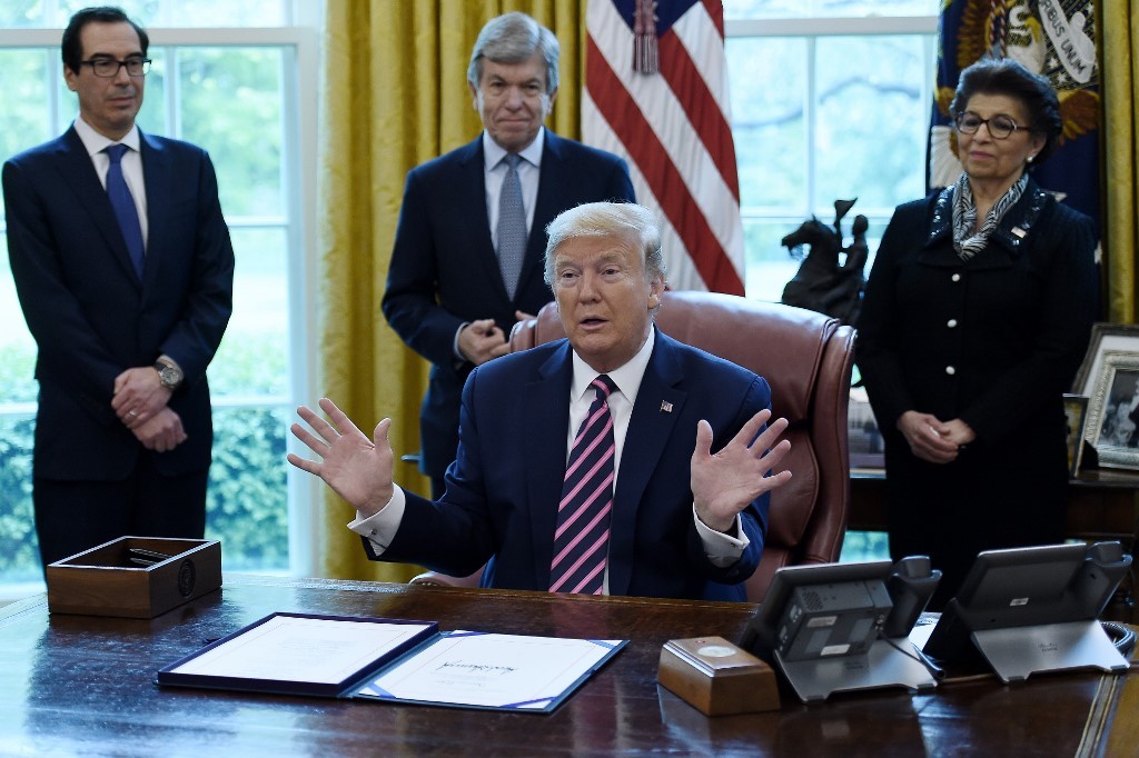 ¿Inyectar desinfectante? Las sugerencias médicas de Trump desconciertan a Estados Unidos | Información General