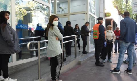 Coronavirus en la Argentina: los bancos seguirán con el esquema de atención con turno | Noticias
