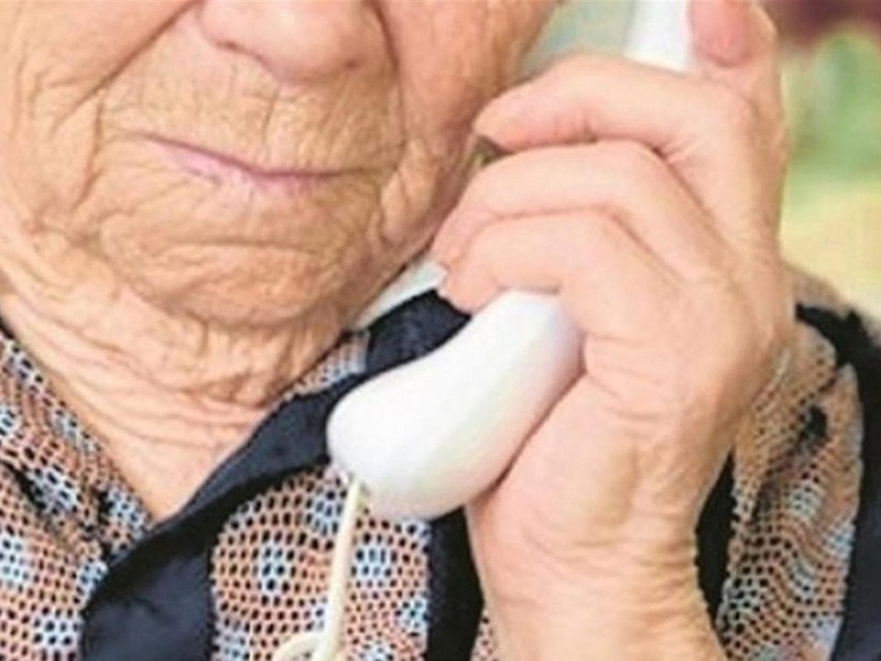 "Cuento del tío" en cuarentena: le robaron 12 mil dólares a una jubilada | Información General