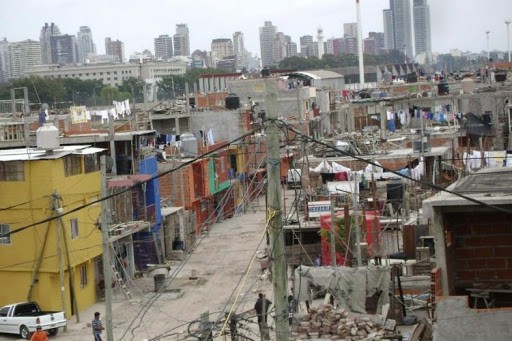 Se confirmaron 124 casos de coronavirus en las villas porteñas | Información General