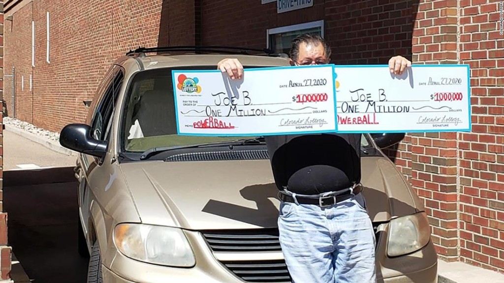 Nuevo millonario: ganó la lotería dos veces en un día | Redes