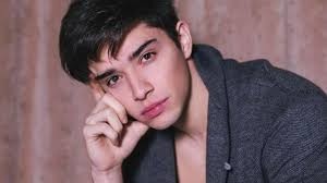 Julián Serrano fue escrachado en Twitter por una joven fotógrafa y tuvo que pedir disculpas | Redes