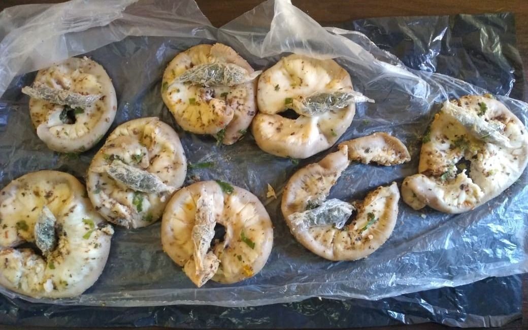 Video: así descubrieron que intentaban entrar droga como "relleno" de los chinchulines | Nacionales