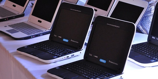 Entregarán 55.000 netbooks a cuatro municipios bonaerenses | Nacionales