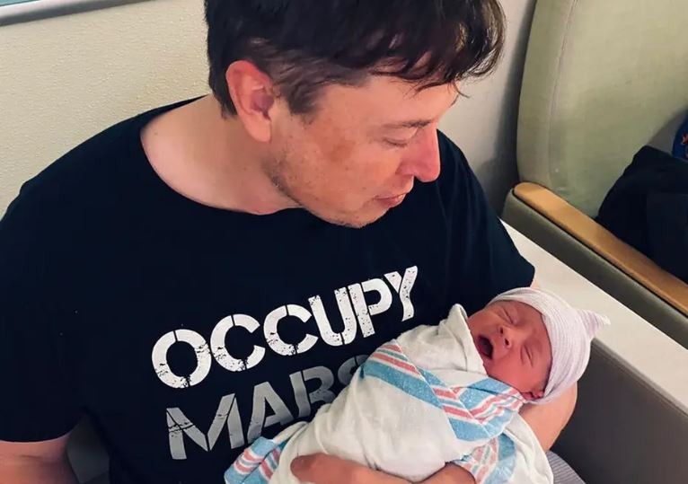 Elon Musk y Grimes fueron obligados a cambiar el nombre de su hijo | Espectaculos