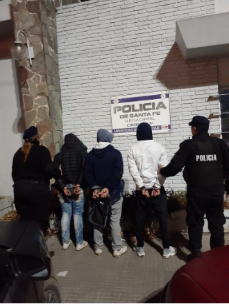 Secuestraron un arma de fuego y trasladaron a tres personas | Noticias