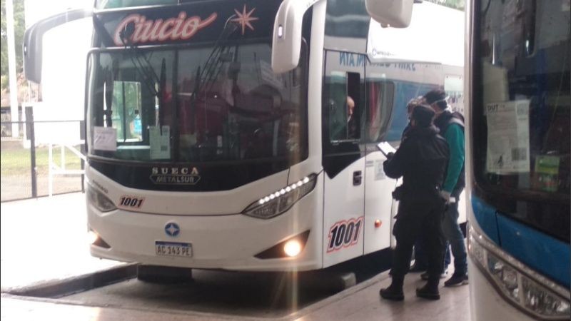 Alarma en la terminal de micros de Rosario por el caso de coronavirus de un pasajero | Noticias