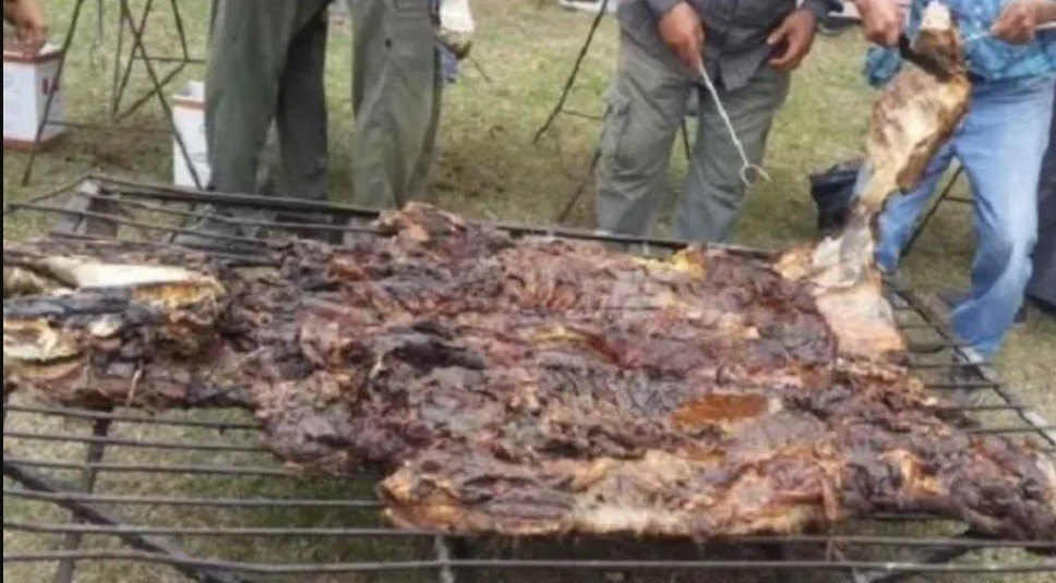 Arresto domiciliario para un concejal por festejar su cumpleaños con un centenar de invitados | Información General