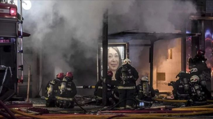 Un bombero herido en el incendio de Villa Crespo fue diagnosticado con COVID-19 | Información General