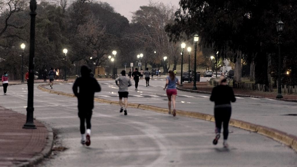 Amplían el horario permitido para salir a correr en CABA | Información General