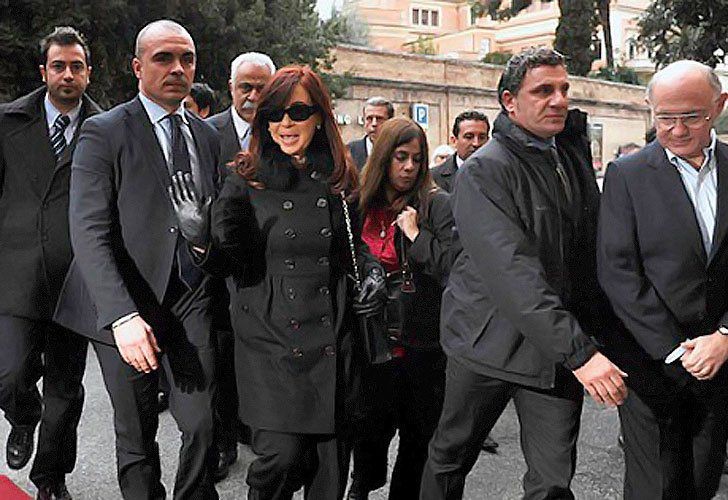 Hallaron muerto a un custodio de Cristina Kirchner: la Policía Bonaerense sospecha que se quitó la vida | Información General