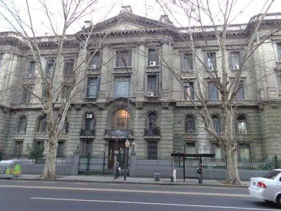 Murió un enfermero por coronavirus en el hospital Rivadavia | Información General