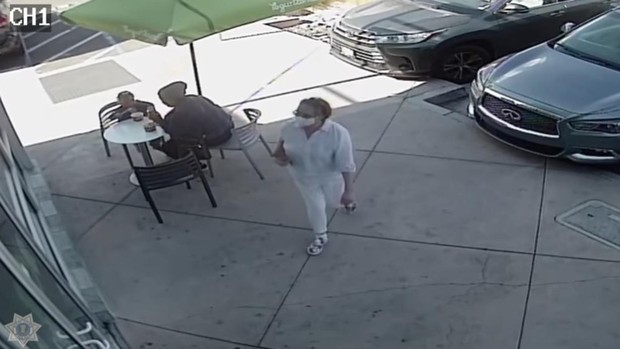 Video: una mujer tosió en la cara de un bebé hispano en un posible ataque racista | Redes