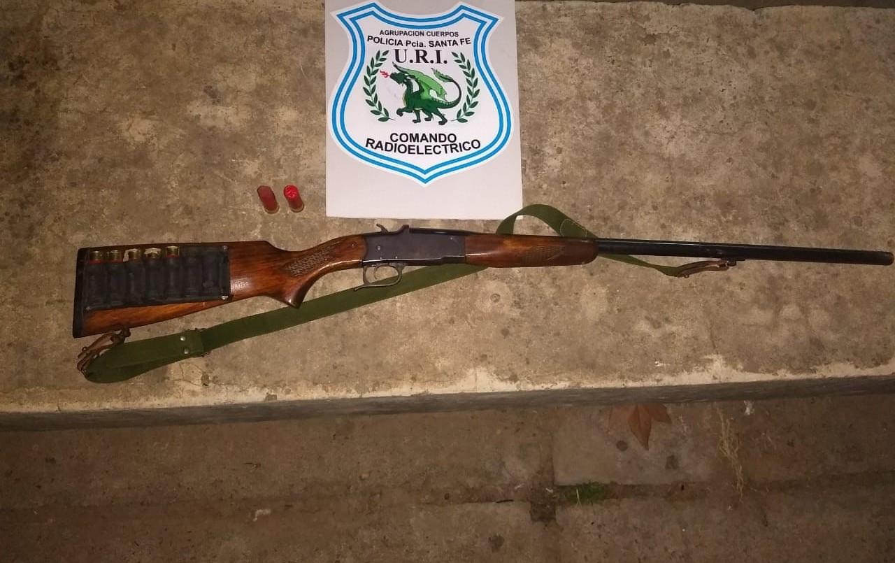 Detuvieron a un joven tras secuestrarle una escopeta | Información General