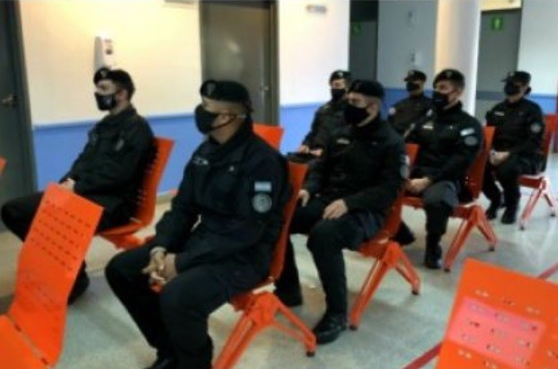 Oficiales de la PSA recuperados de coronavirus donaron plasma | Juntos y solidarios