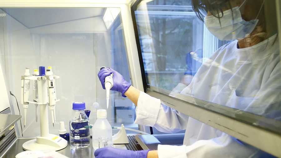 La vacuna de Oxford contra el coronavirus tuvo "buenos resultados" en la fase 3 | Información General