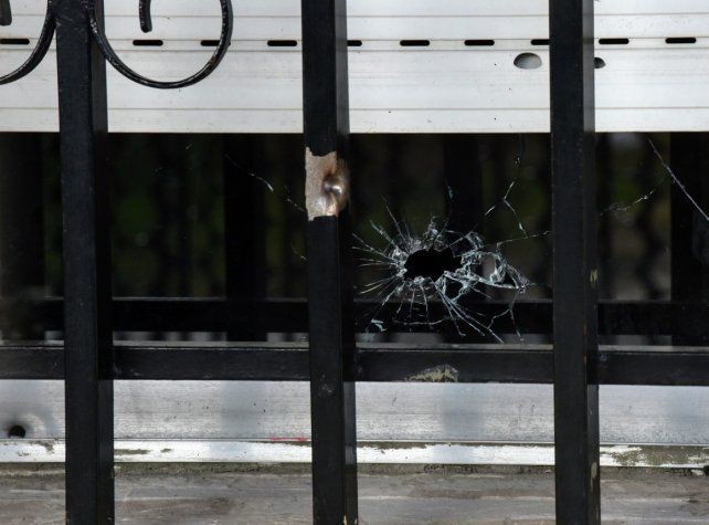 Rosario: balearon a una mujer de 43 años y también hirieron a una beba | Información General