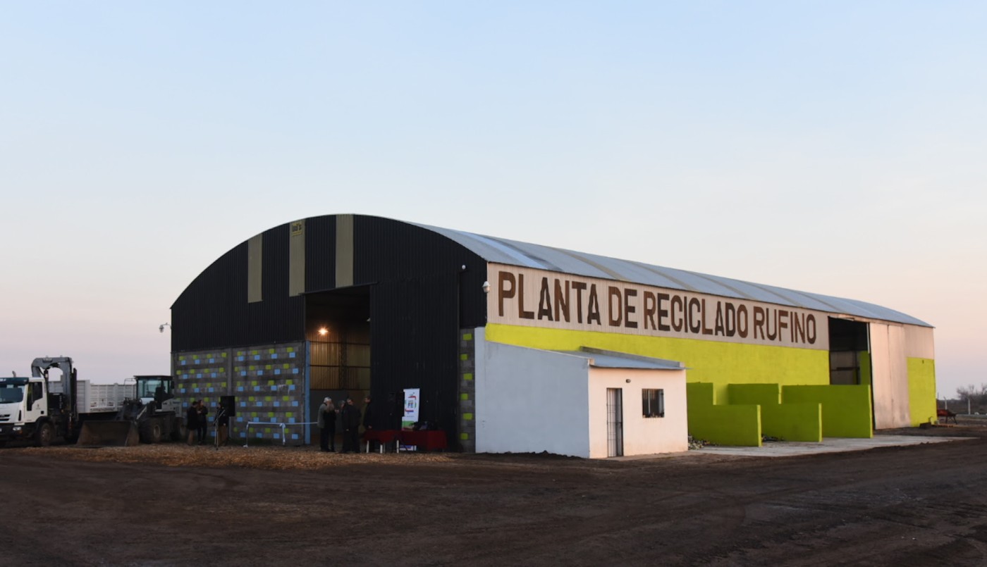 Enorme gesto en Rufino: encontró 3000 dólares y los devolvió | Noticias