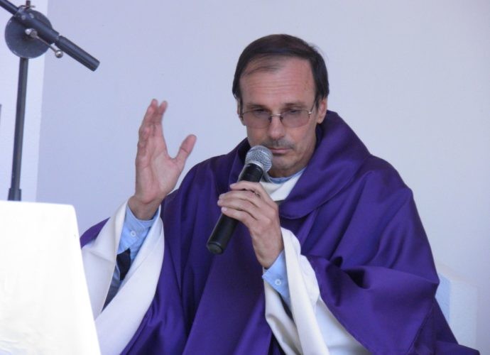 Profundo dolor por la muerte del Padre Héctor Agustini | Información General