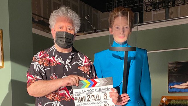 A pesar de la pandemia, Almodóvar y Tilda Swinton arrancan con el rodaje de "La voz humana" | Espectaculos