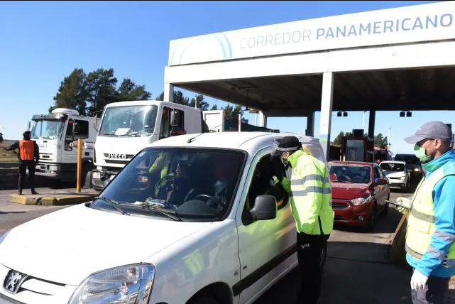 En once días enviaron de regreso 631 vehículos que querían entrar a la provincia | Noticias