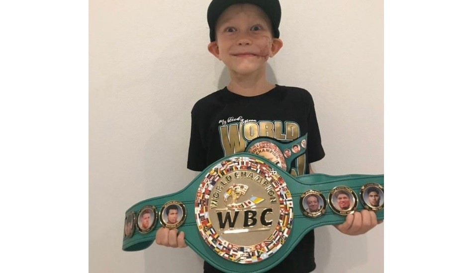 Campeón Mundial a los 6 años: reconocimiento tras salvar a su hermana del ataque de un perro | Redes