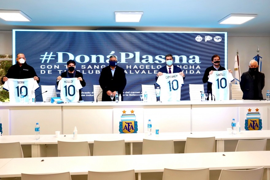 "Doná Plasma", la campaña que busca que socios de clubes donen a cambio de indumentaria | Juntos y solidarios