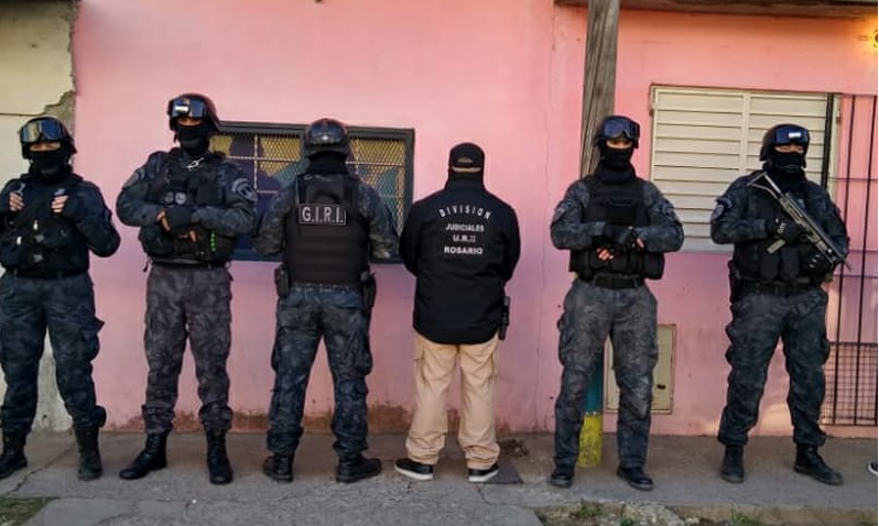 Cuatro detenidos, entre ellos tres policías, por asaltar una carnicería | Noticias