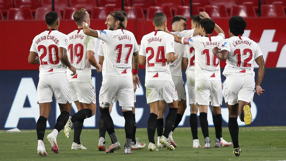 Sevilla donde juegan Banega, Ocampos y Vázquez confirma un positivo por coronavirus | Deportes