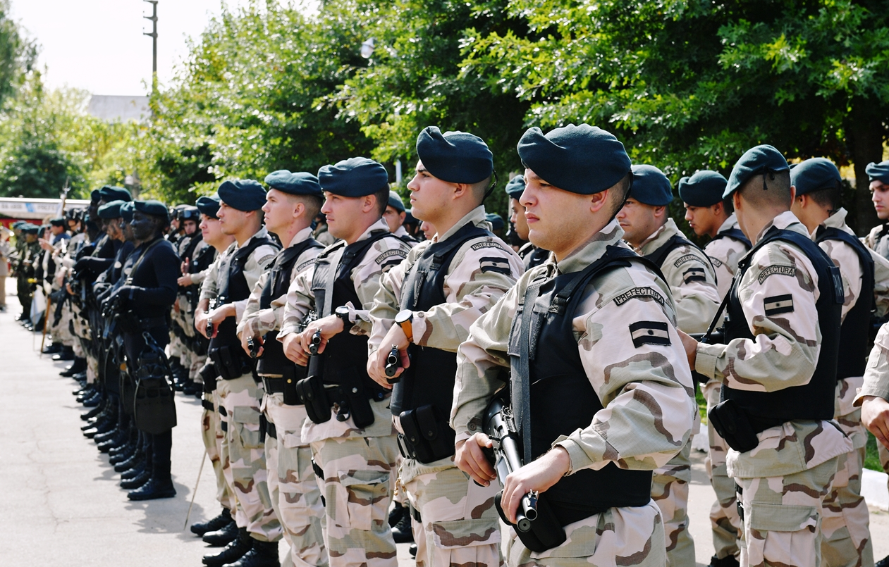 El grupo táctico Albatros se sumó al operativo para combatir los incendios en el delta | Noticias