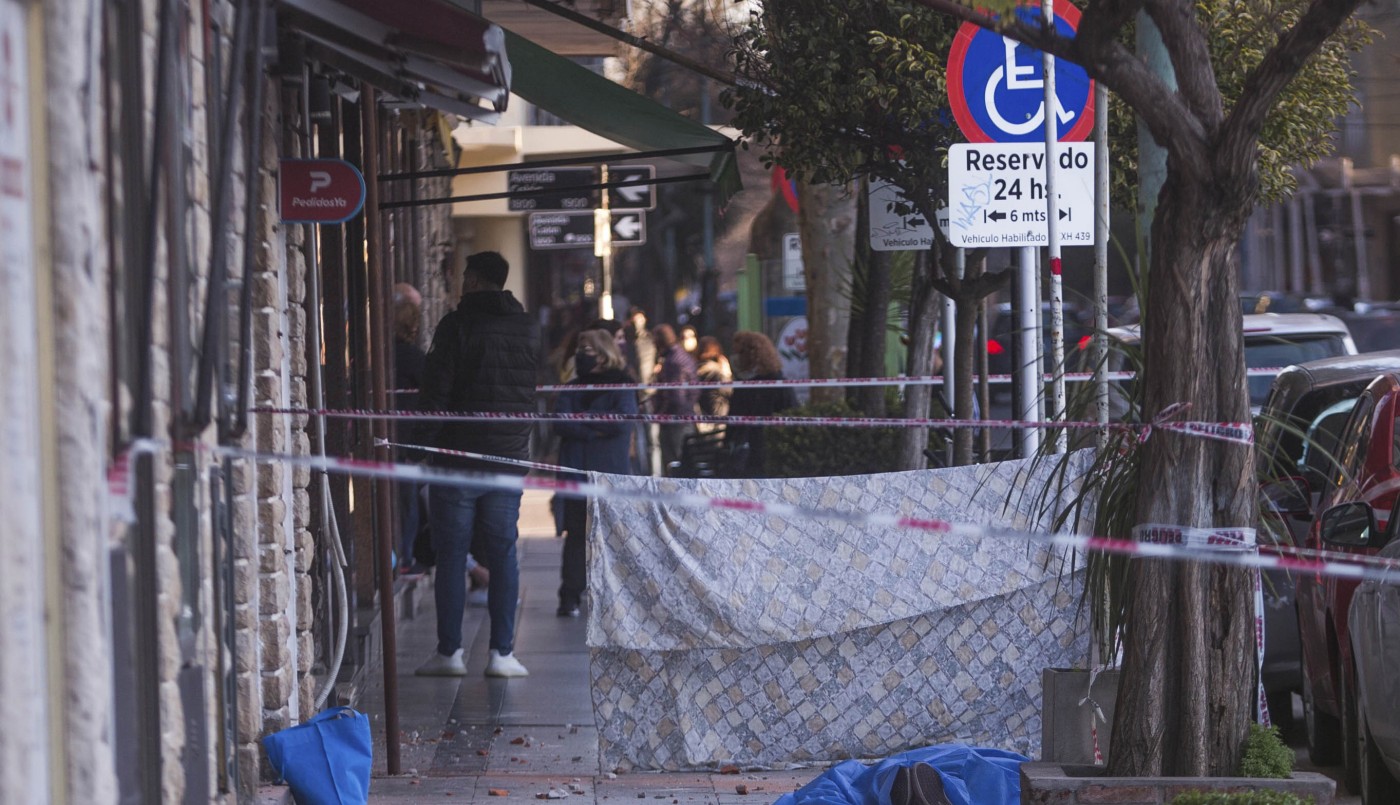Murió una mujer al caer mampostería de un edificio en Mar del Plata | Nacionales