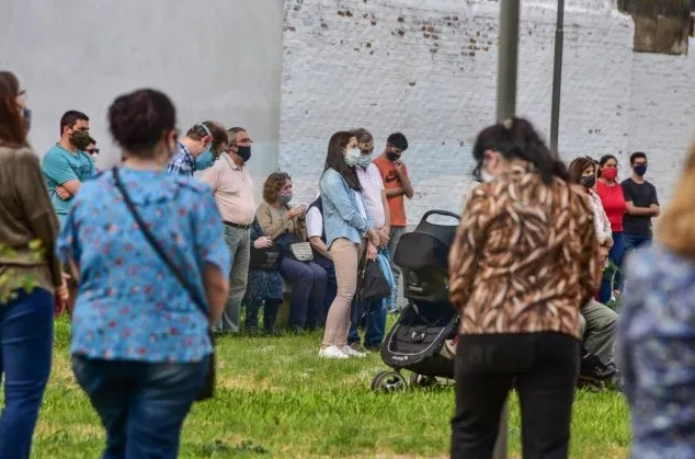 Paraná: un cura dio misa al aire libre sin contar con la autorización | Información General