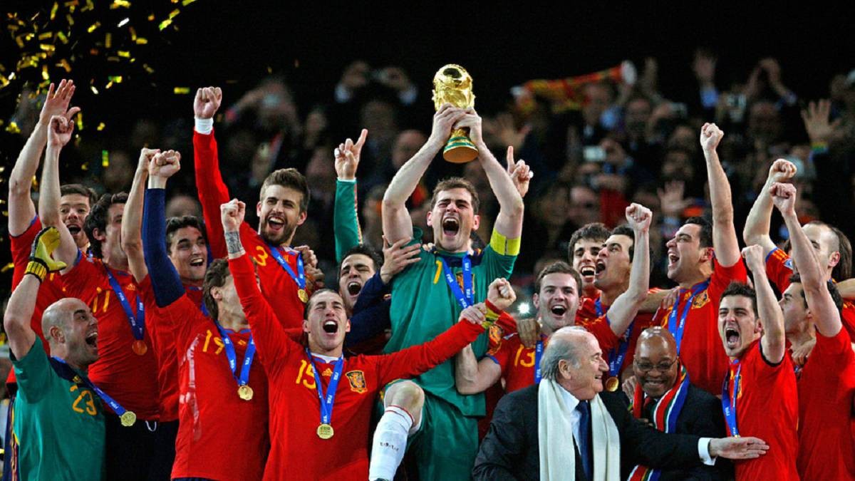 Iker Casillas se convierte en leyenda | Deportes