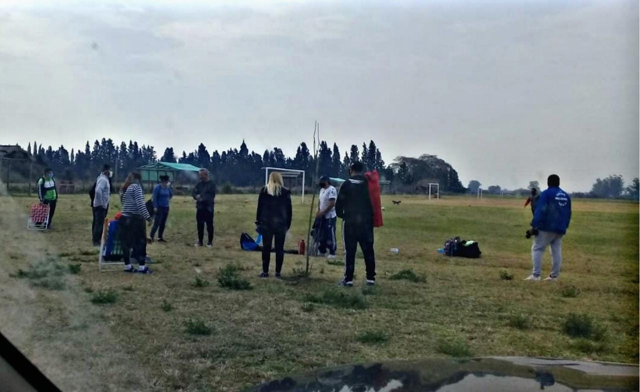 Monte Vera: más de 30 personas estaban jugando al fútbol en una Liga privada | Noticias