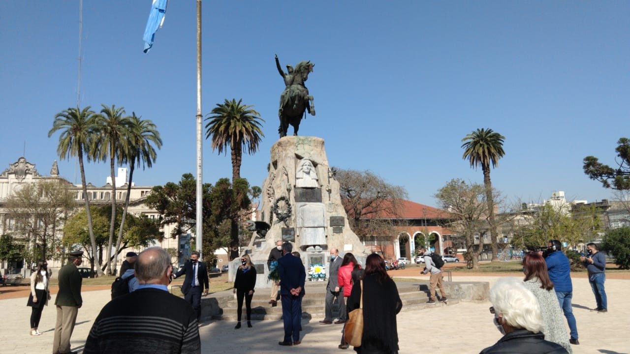 Jatón: "debemos seguir el camino que nos marcó San Martín" | Información General