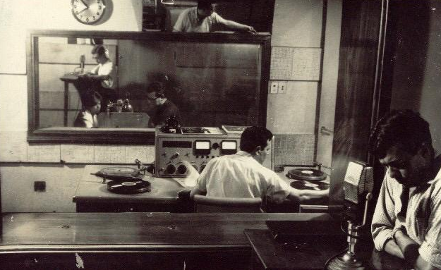 LT10: la radio de la UNL cumple 89 años | Información General