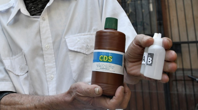 La ANMAT da de baja más de 400 publicaciones en las que se vendía dióxido de cloro por internet | Nacionales