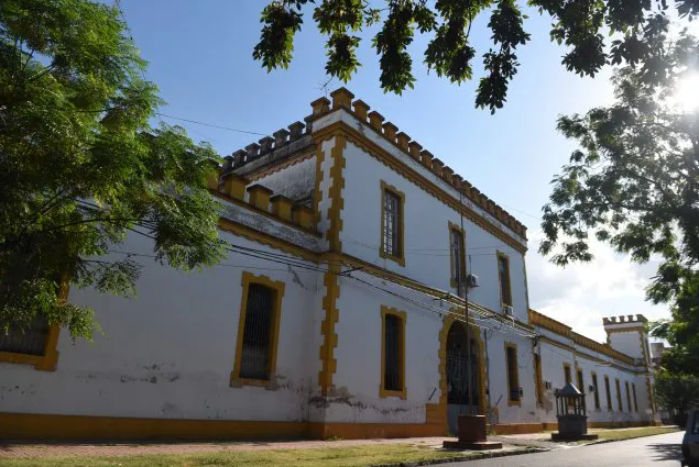 El contagio de coronavirus de 9 agentes penitenciarios obligó a aislar a un centenar | Información General