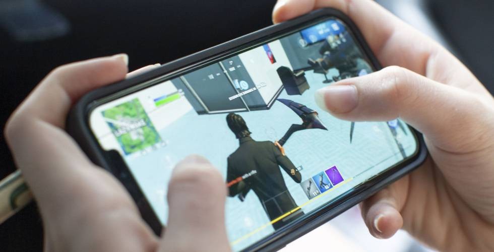 Primera decisión judicial en la guerra entre Apple y Epic Games | Redes