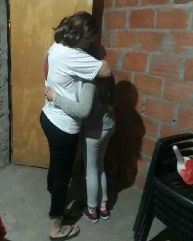 Pudo volver a su casa la nena acosada por su vecino de 71 años | Información General