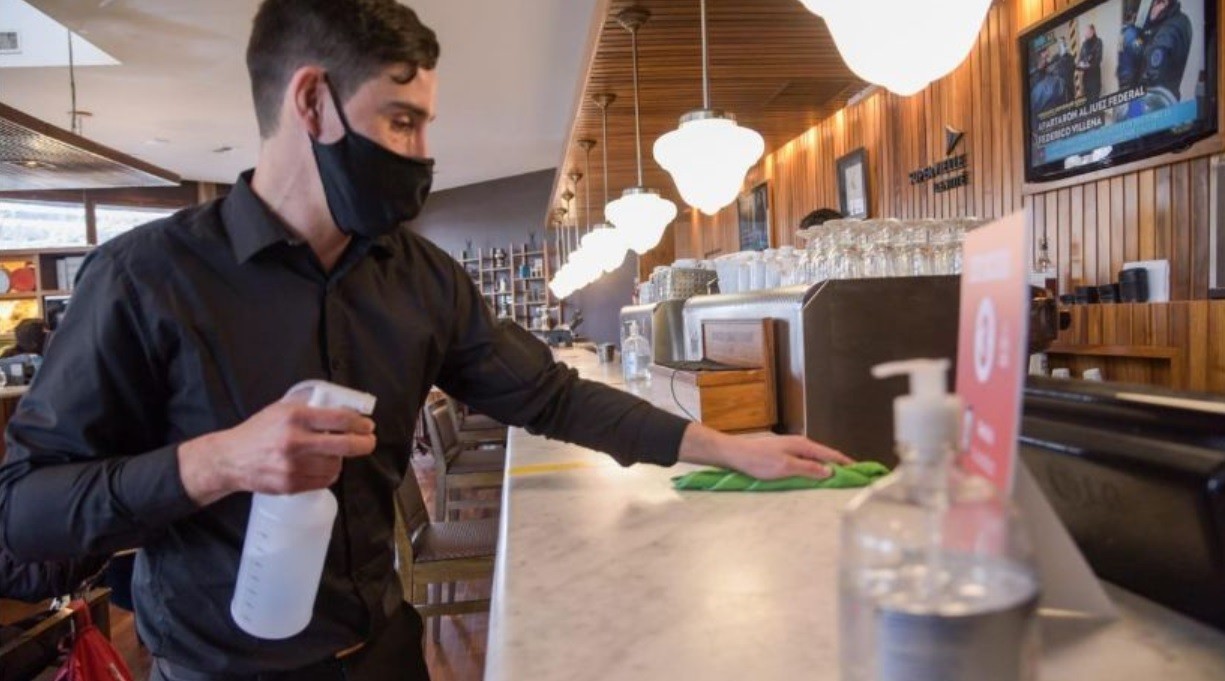 Mendoza restringe bares, restaurantes, clubes y templos hasta el 22 de septiembre | Información General