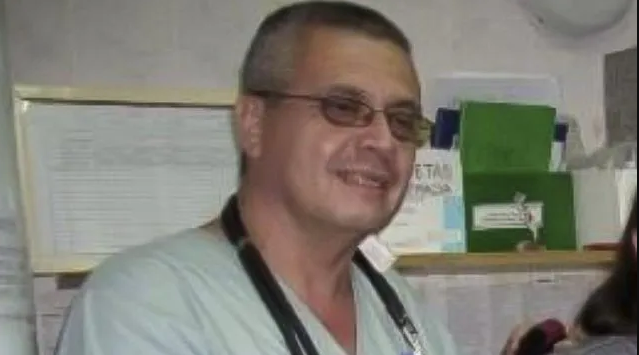 Aplausos y lágrimas en el adiós al primer médico de la provincia que falleció de Covid-19 | Información General